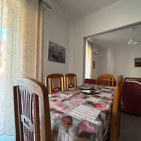Apartment Viron