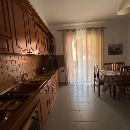Apartment Viron Himarë