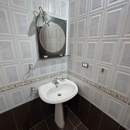 Viron Apartment Himarë