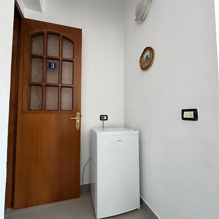 Viron Apartment Himarë