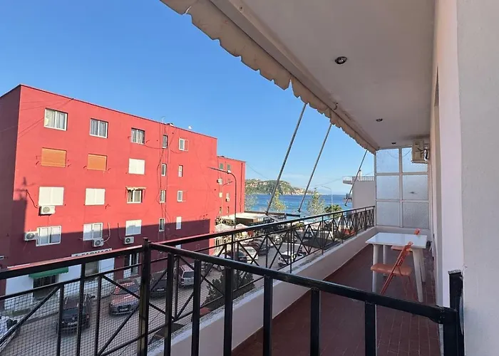 Apartment Viron Himare